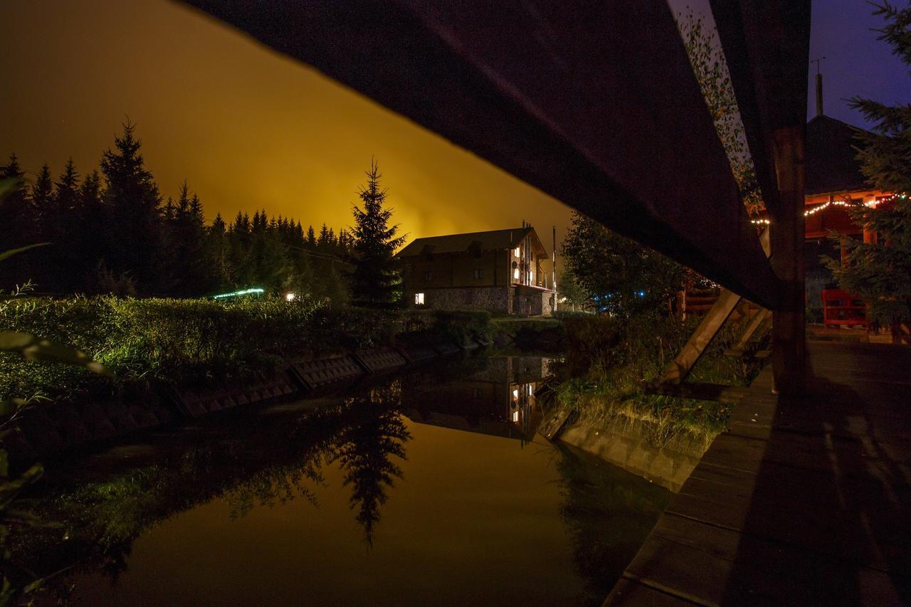 Vedmid Hotel Myslovka ภายนอก รูปภาพ